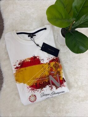NWT España Spain Euro & World Champion Soccer Graphic